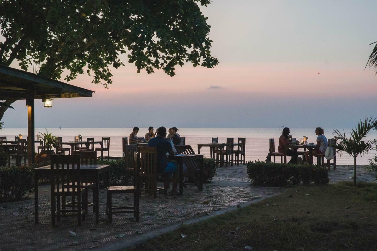 Anahata Resort Lipa Noi Extérieur photo